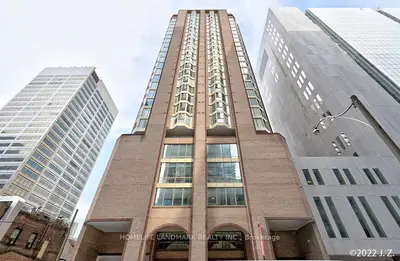 55 Centre Avenue 605, Toronto C01, On M5g 2h5