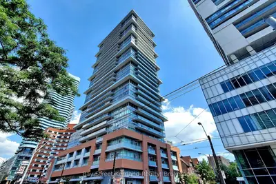 365 Church Street 809, Toronto C08, On M5b 0b5