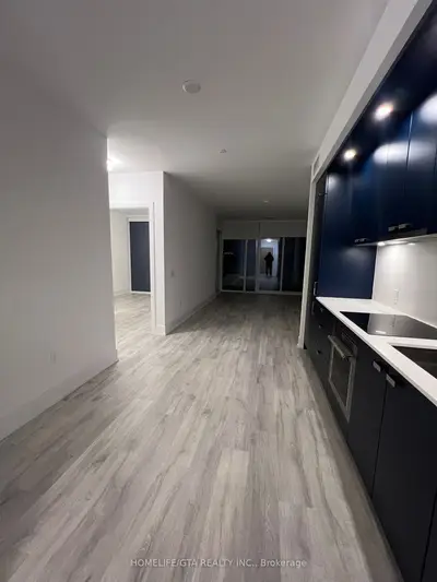 10 Inn On The Park Drive 601, Toronto C13, On M3c 0p9