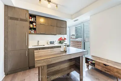 1080 Bay Street 708, Toronto C01, On M5s 0a3
