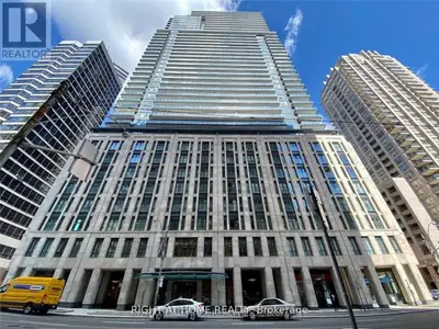 955 Bay Street 2404, Toronto C01, On M5s 0c6