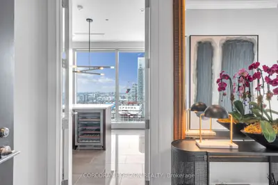 183 Wellington Street W 3303, Toronto C01, On M5v 0a1
