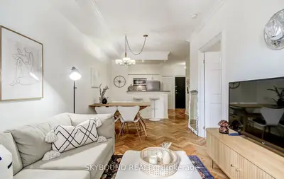 120 Lombard Street 703, Toronto C08, On M5c 3h5