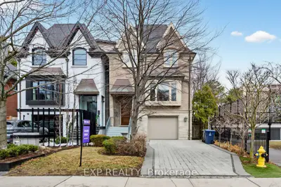 241 Poplar Plains Street, Toronto C02, On M4v 2n8