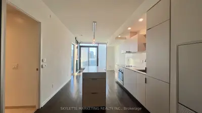 16 Bonnycastle Street 1401, Toronto C08, On M5a 0c9