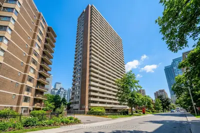 33 Isabella Street 205, Toronto C08, ON M4Y 2P7