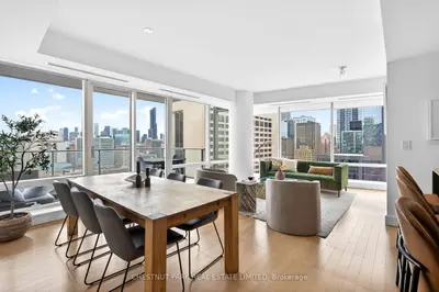 180 University Avenue 2806, Toronto C01, On M5h 0a2