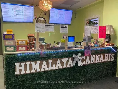 871 Dundas Street, Toronto C01, On M6j 1v6