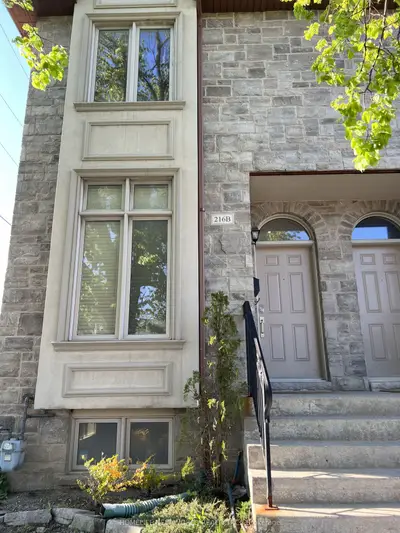216B Finch Avenue W, Toronto C07, ON M2R 1M5