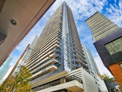 38 Widmer Street 4102, Toronto C01, On M5v 0p7