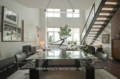 500 Sherbourne Street 222, Toronto C08, ON M4X 1L1