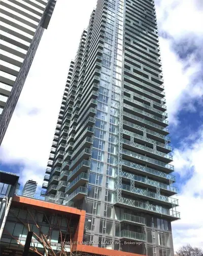 50 Wellesley Street E 2002, Toronto C08, On M4y 1g2