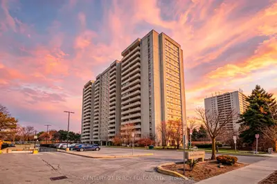 1338 York Mills Road 512, Toronto C13, On M3a 3m3