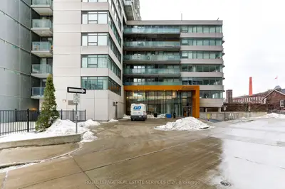 20 Joe Shuster Way 1117, Toronto C01, On M6k 0a3