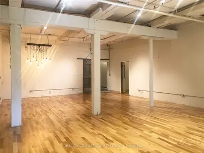 65 Bellwoods Avenue 1st Flr, Toronto, On M6j 3n4