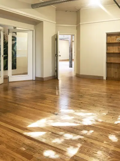 65 Bellwoods Avenue 2nd Floor, Toronto C01, ON M6J 3N4