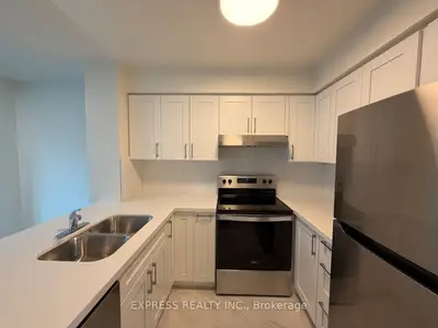 942 Yonge Street 504, Toronto C02, On M4w 3s8