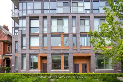 508 Wellington Street W Th02, Toronto C01, On M5v 0k8
