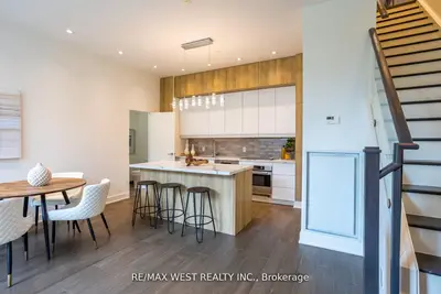 508 Wellington Street W Th02, Toronto, On M5v 1e3