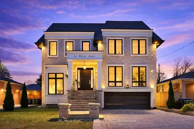 261 Patricia Avenue, Toronto C07, On M2m 1j7