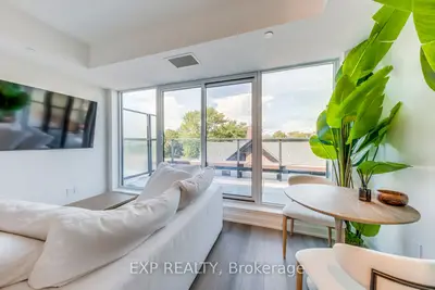 5 Lakeview Avenue 415, Toronto C01, ON M6J 0H3