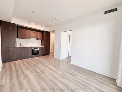 634 Church Street 3407, Toronto C08, On M4y 2g3
