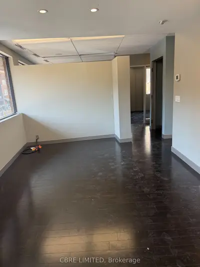1055 Yonge Street 200, Toronto, On M4w 2l2