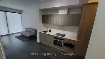 50 Charles Street E 4006, Toronto C08, On M4y 0c3