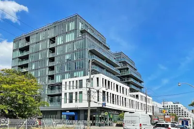 500 Dupont Street 301, Toronto C02, On M6g 0b8