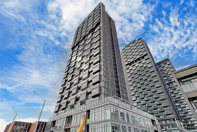 5 Quarrington Lane 1402, Toronto C13, ON M3C 0S5