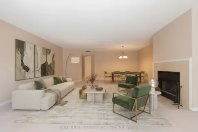 25 George Street 302, Toronto C08, ON M5A 4L8