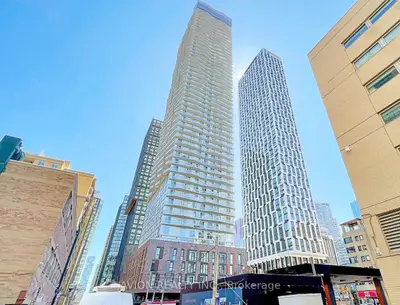 100 Dalhousie Street 1802, Toronto C08, On M5b 0c7