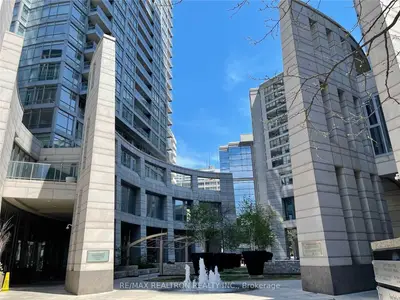 2191 Yonge Street 3811, Toronto C10, On M4s 3h8