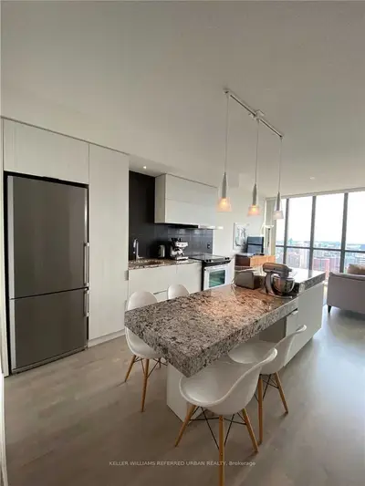 101 Charles Street 3002, Toronto C08, On M4y 1v2