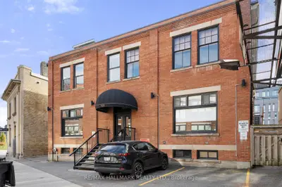 535 Queen Street E 5, Toronto C08, On M5a 1v1