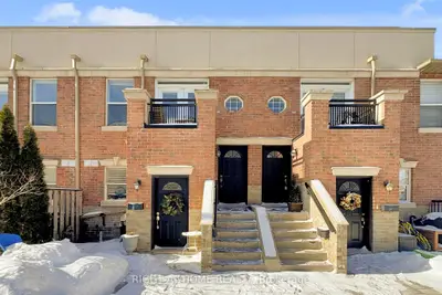 55 Halton Street 213, Toronto C01, On M6j 1r5