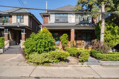 359 Sackville Street, Toronto C08, On M5a 3g4
