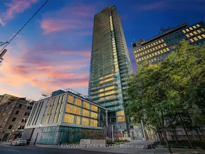 33 Lombard Street 3403, Toronto C08, On M5c 3h8