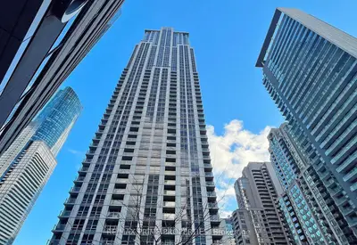 763 Bay Street 4702, Toronto C01, On M5g 2r3