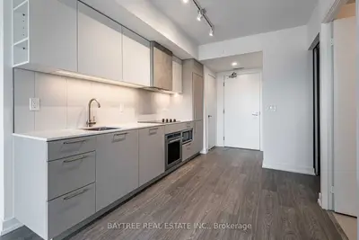 19 Western Battery Road 3220, Toronto C01, On M6k 3s4