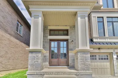11 Becky Cheung Court, Toronto, On M2m 0b7