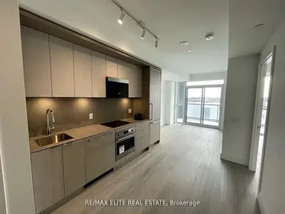 6 Greenbriar Road 512, Toronto C15, On M2k 1h4