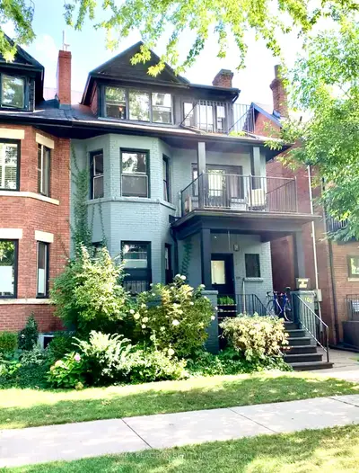108 Admiral Road 3, Toronto C02, On M5r 2l6