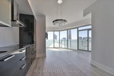 12 York Street 4007, Toronto C01, On M5j 0a9