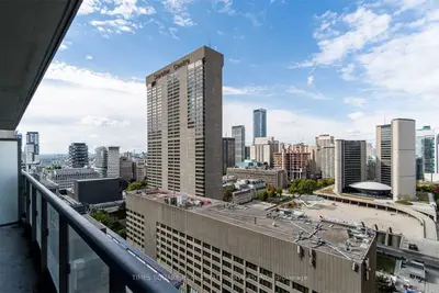 70 Temperance Street 2217, Toronto C01, On M5h 0b1
