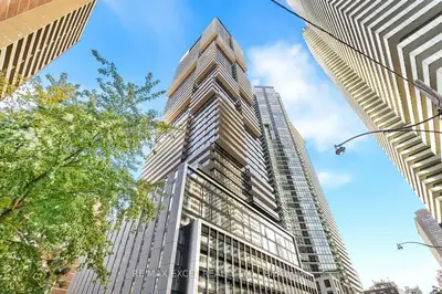 55 Charles Street E 3508, Toronto C08, On M4y 1s9
