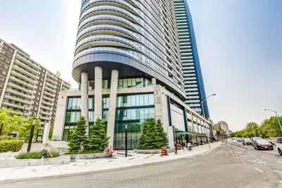 585 Bloor Street E 415, Toronto C08, On M4w 0b3