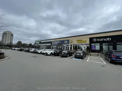 865 York Mills Road 20, Toronto C13, ON M3B 1Y6