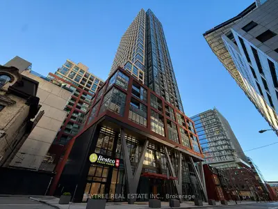 108 Peter St Street 1501, Toronto C01, On M5v 2g7