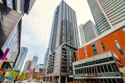 295 Adelaide Street W 2704, Toronto C01, On M5v 0l4